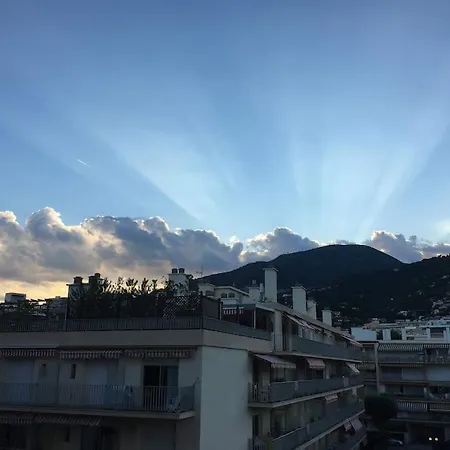 Apartamento T4 Front De ,piscine 25 Metres ,wifi,6a8 Personnes,parking,garage *