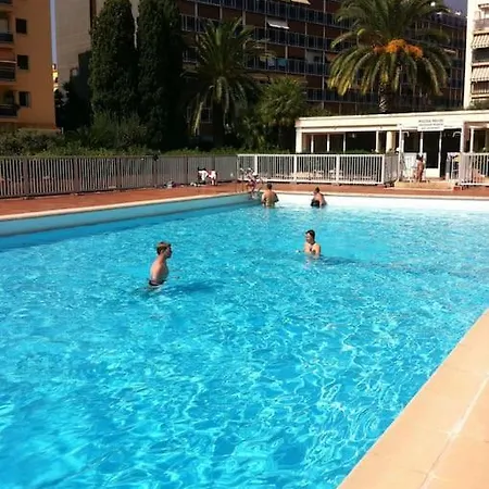 T4 Front De ,piscine 25 Metres ,wifi,6a8 Personnes,parking,garage