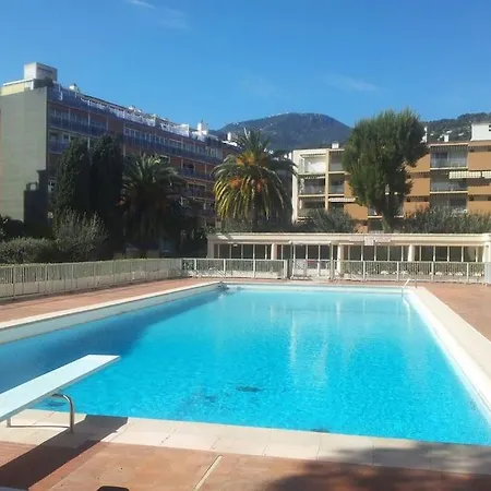 شقة T4 Front De ,piscine 25 Metres ,wifi,6a8 Personnes,parking,garage روكوبرُن كاب مارتي