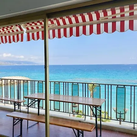 T4 Front De ,piscine 25 Metres ,wifi,6a8 Personnes,parking,garage شقة