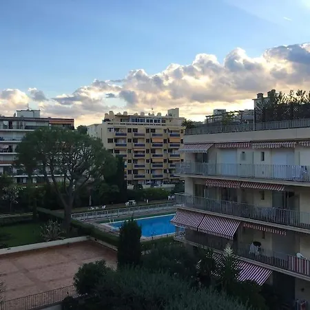 아파트 T4 Front De ,piscine 25 Metres ,wifi,6a8 Personnes,parking,garage 로퀴에브륀캡마르탱