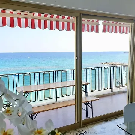 T4 Front De ,piscine 25 Metres ,wifi,6a8 Personnes,parking,garage شقة